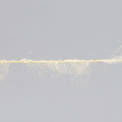 Aura Yarns Touch me (07.059 butter), состав: 76% сури альпака, 20% мериносовая шерсть, 4% полиамид, 50гр/130м